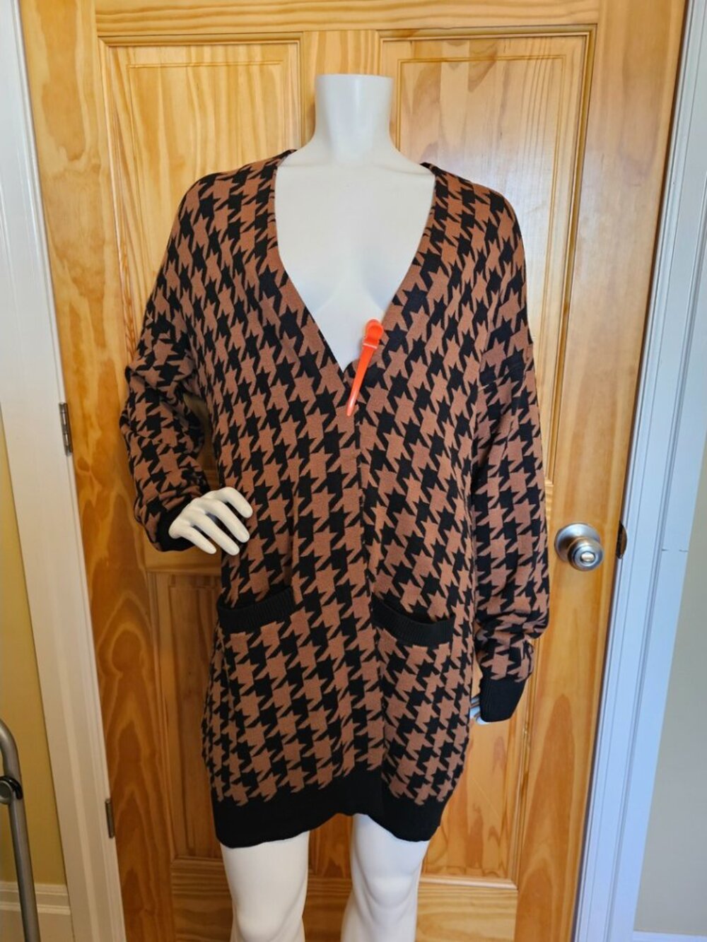 💙 20. Melanie Lyne Size Medium Cardigan